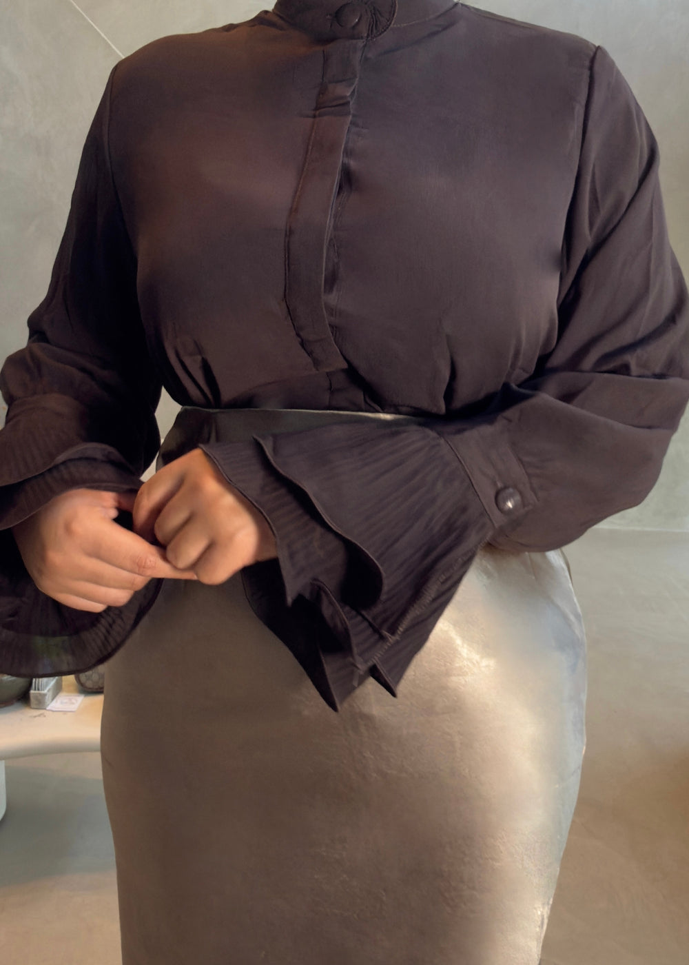 FARAH IN BROWN