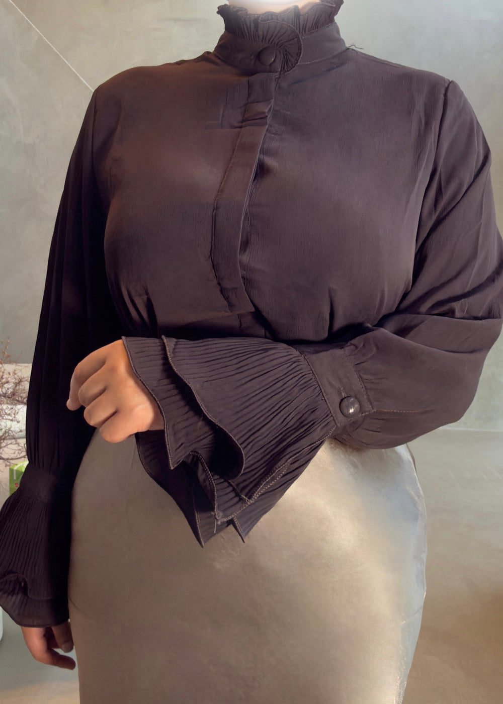 FARAH IN BROWN