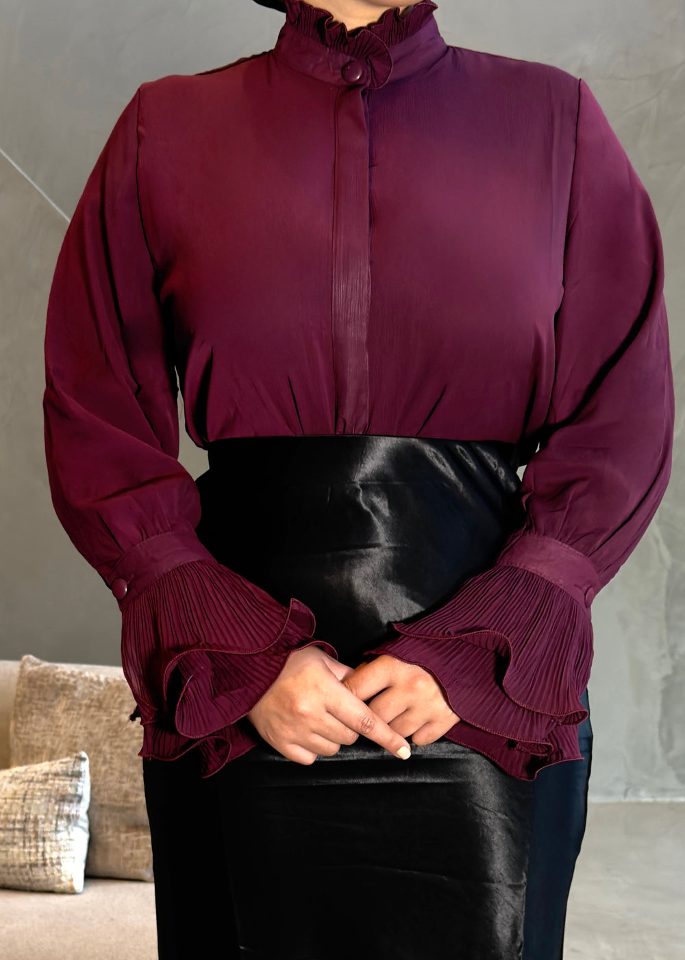 LINA IN BLACK